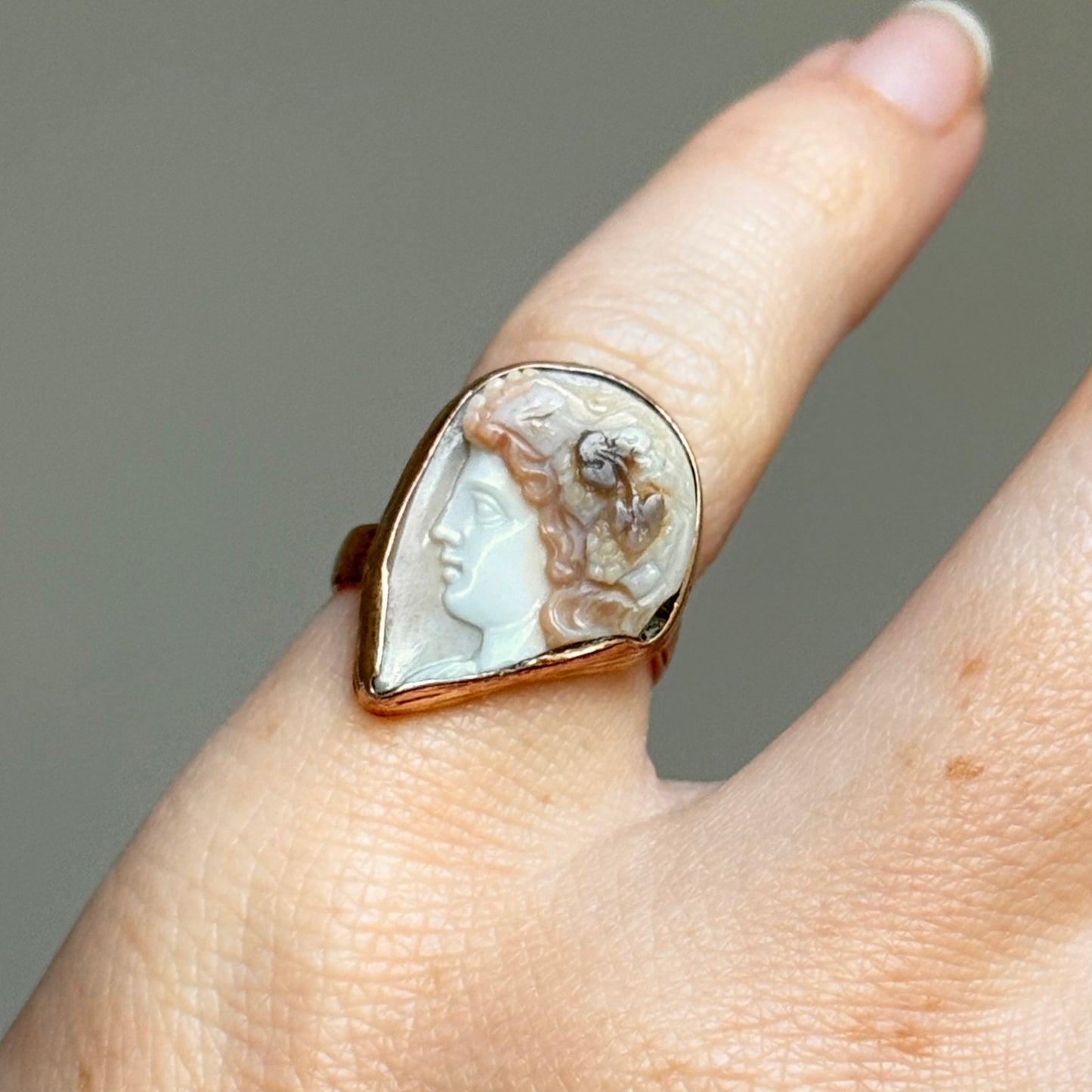 Antique Agate Cameo Ring in 15 Carat Gold; Circa 1905