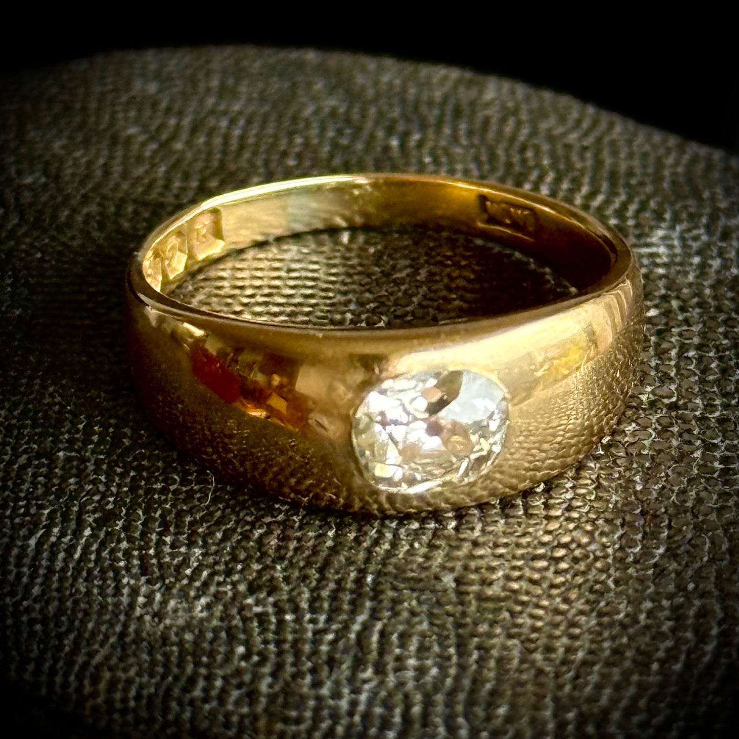 Antique Victorian Oval Diamond Ring in 18 Carat Gold; Circa 1885