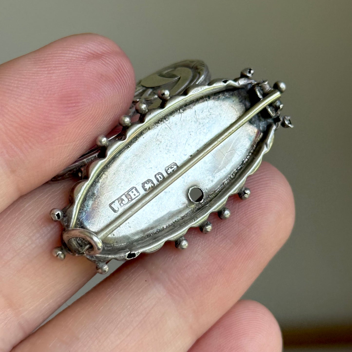 Antique Sentimental 'Kate' Locket Brooch