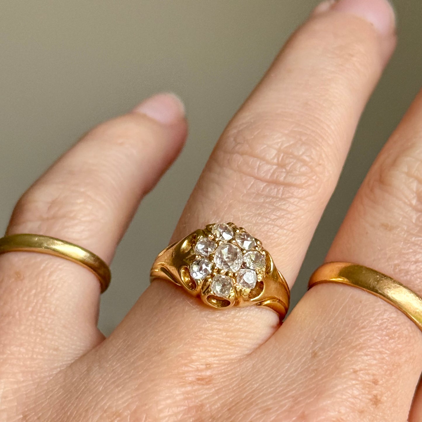 Antique Diamond Cluster Ring in 18 Carat Gold; Circa 1890