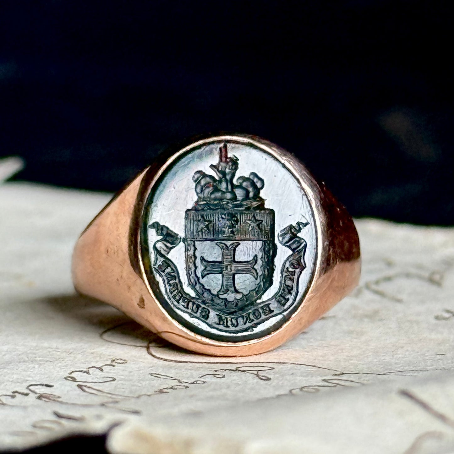 Victorian Bloodstone Signet Ring “Omne Bonum Superne” in 9 Carat Rose Gold