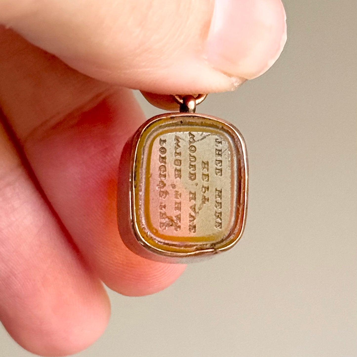 Georgian Mourning Intaglio Pendant in 9 Carat Gold; Circa 1840