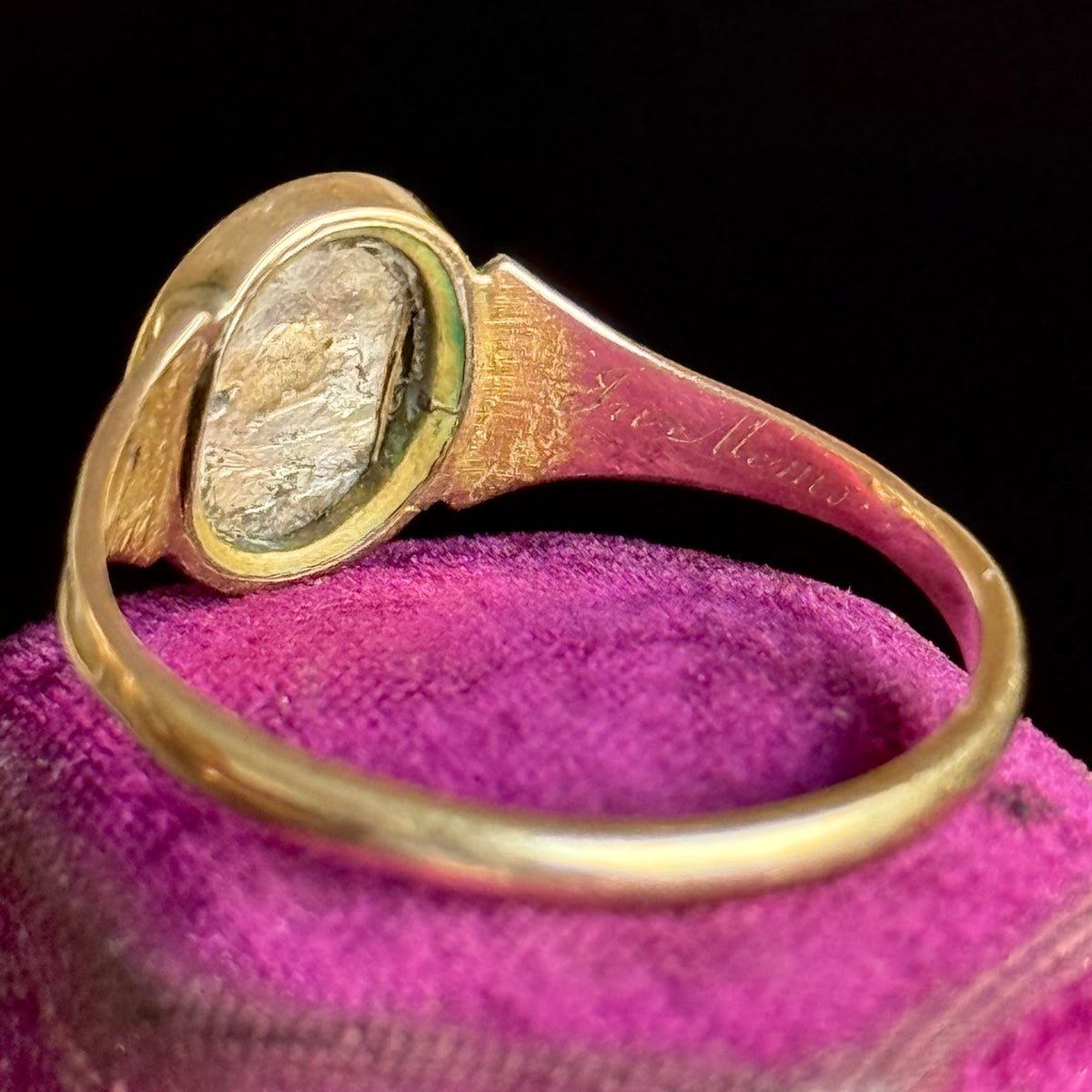 Antique Forget me Not Ring in 9 Carat gold; Circa 1873