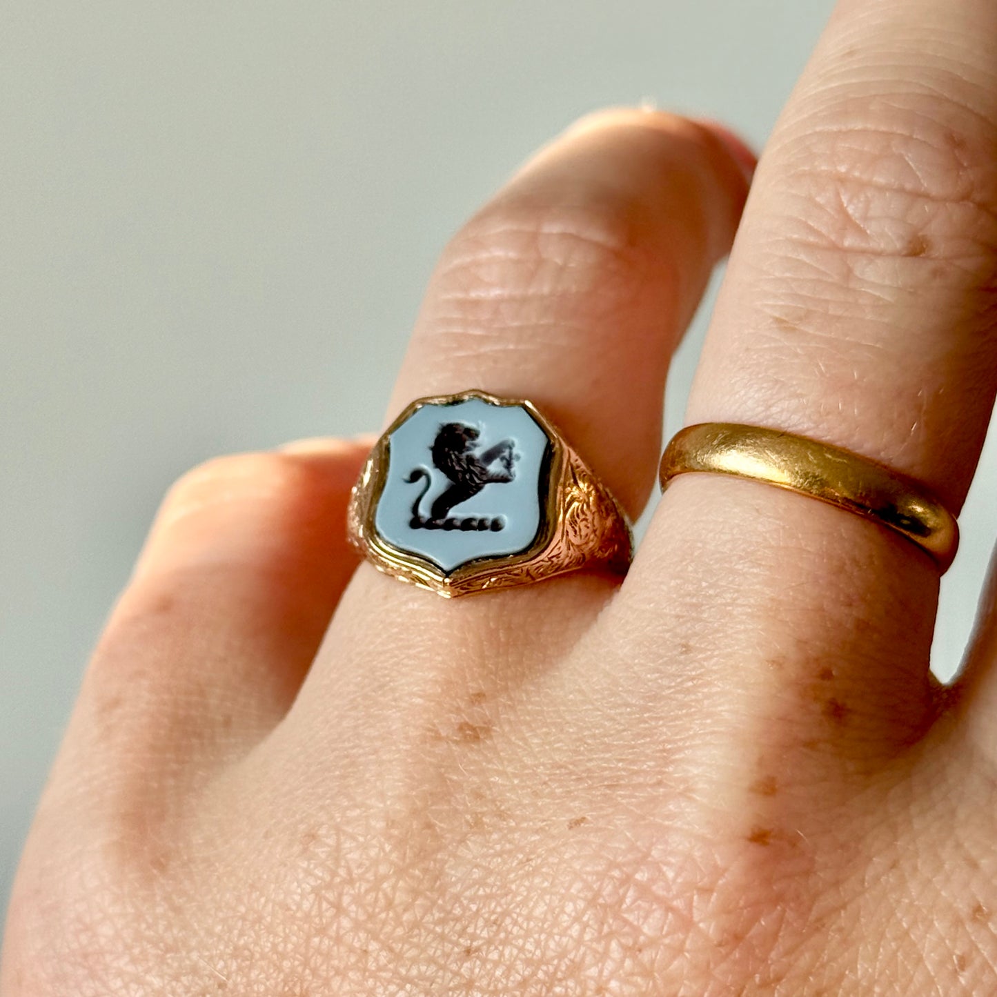 Antique Lion Sardonyx Signet Ring in 9 Carat Rose Gold; Circa 1900