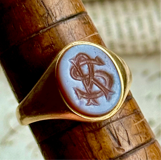 Victorian Sardonyx Signet ring in 18 Carat Gold; Circa 1868