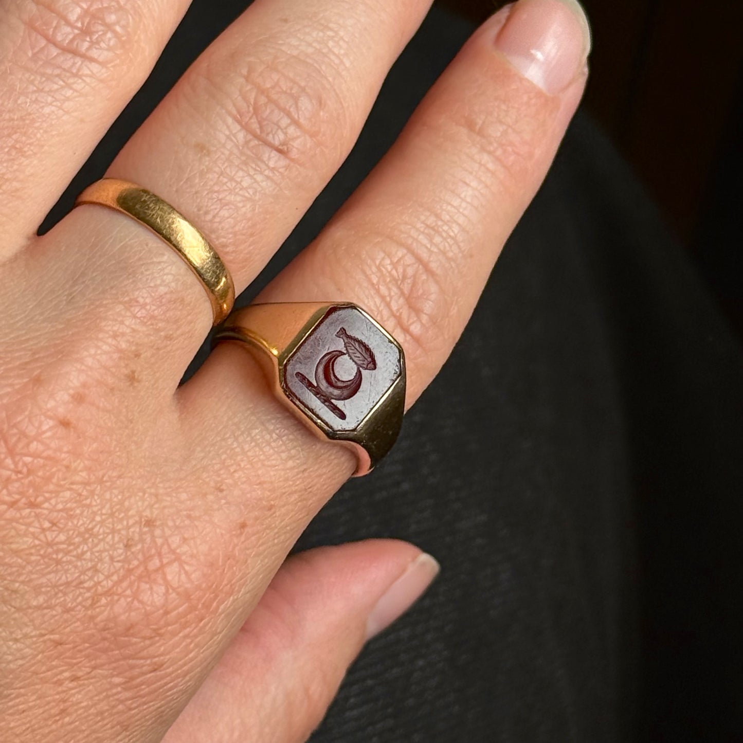 Antique Victorian Carnelian Intaglio Signet Ring