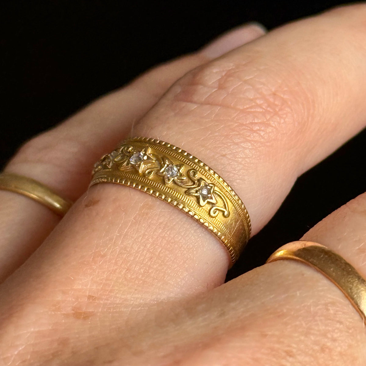 Antique Diamond Ivy Ring in 18 Carat Gold; Circa 1894