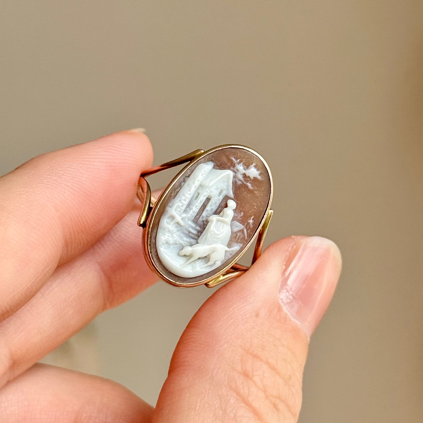 Georgian Enamel & Hair Mourning Ring in 15 Carat Gold; Circa 1781