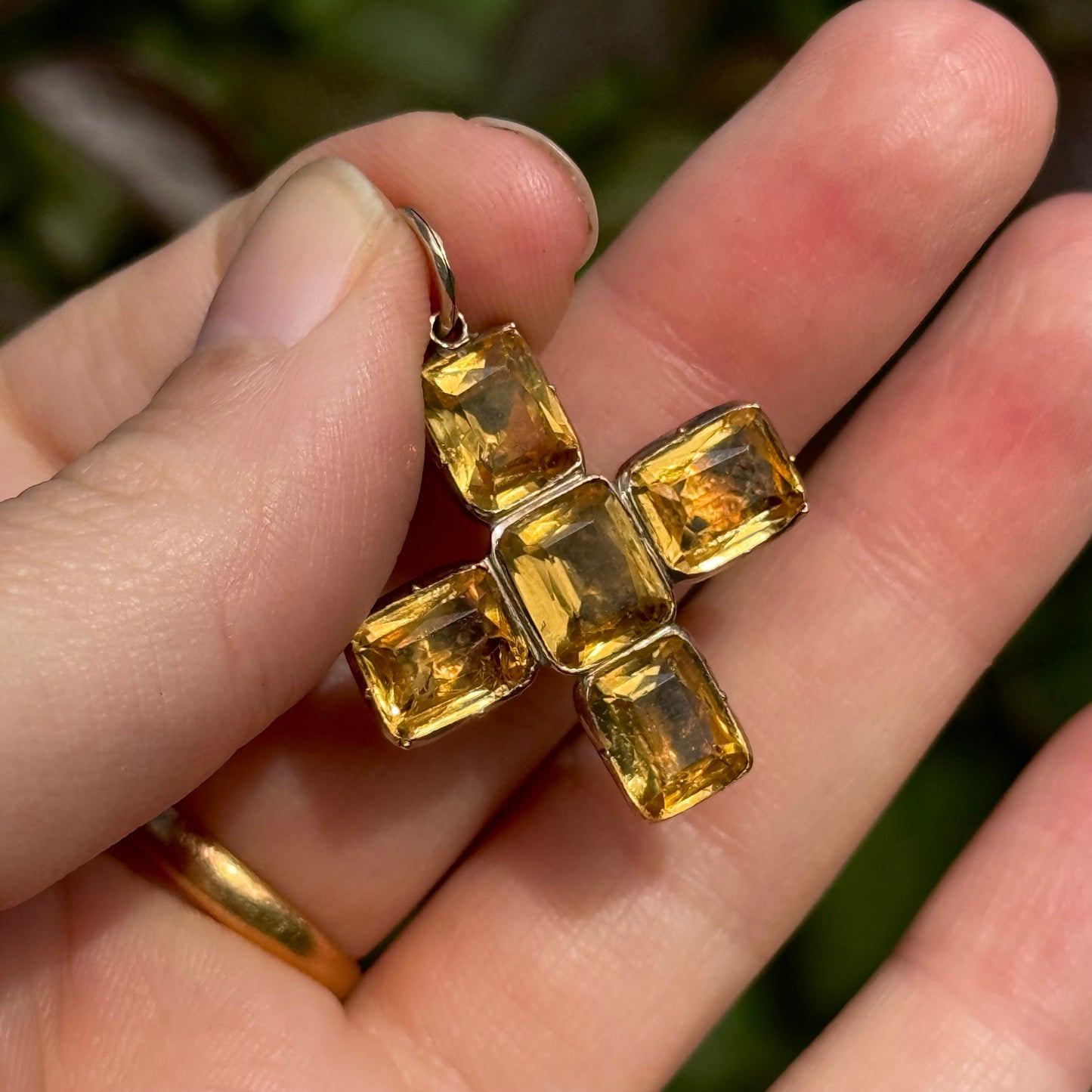 Georgian Foiled Citrine Cross Pendant in 9 Carat Gold; Circa 1820
