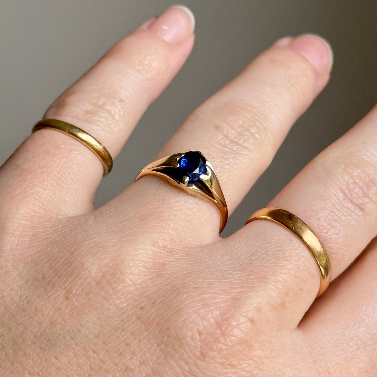 Vintage Sapphire Solitaire in 9 Carat Gold; Circa 1968