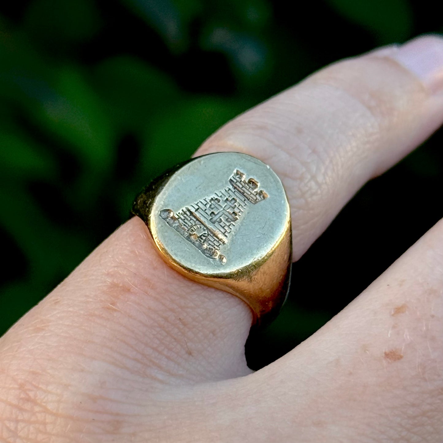 Vintage Heavy Castle Signet Ring in 9 Carat gold