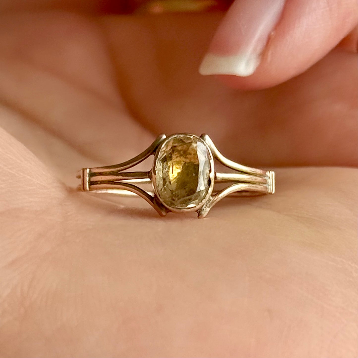 Georgian Citrine Ring in 9 Carat Gold; Circa 1830