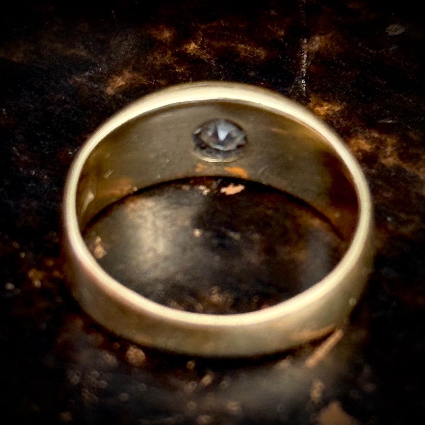 Victorian Old Cut Diamond Band in 18 Carat Gold