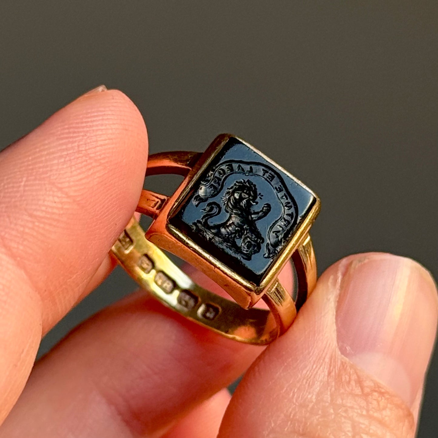 Antique Victorian Intaglio Signet Ring in 18 Carat Gold