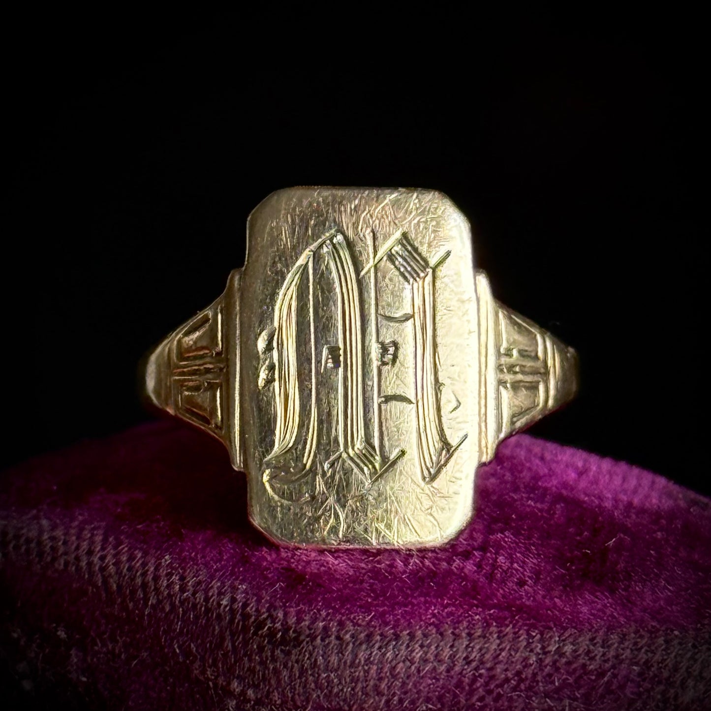 Vintage South African Signet Ring in 9 Carat Gold; Circa 1960