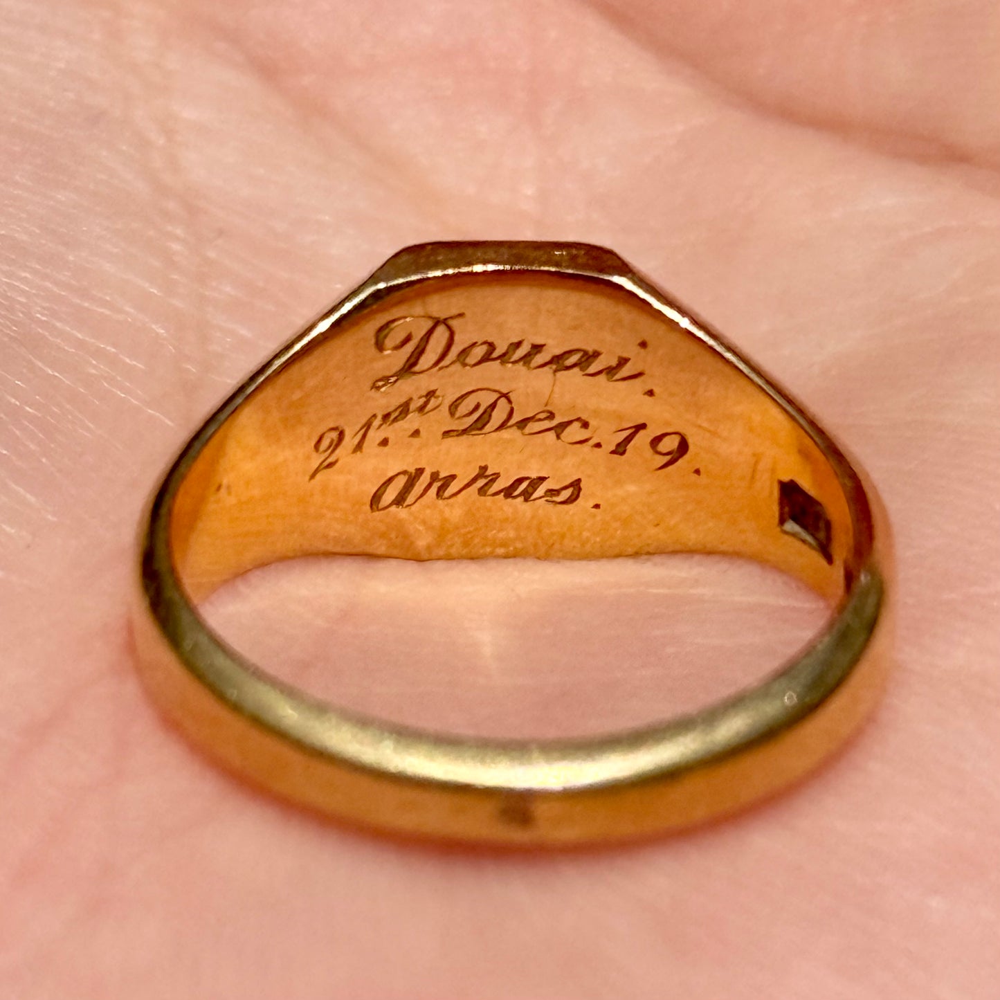 Antique Monogram 'G' Signet Ring in 18 Carat Gold