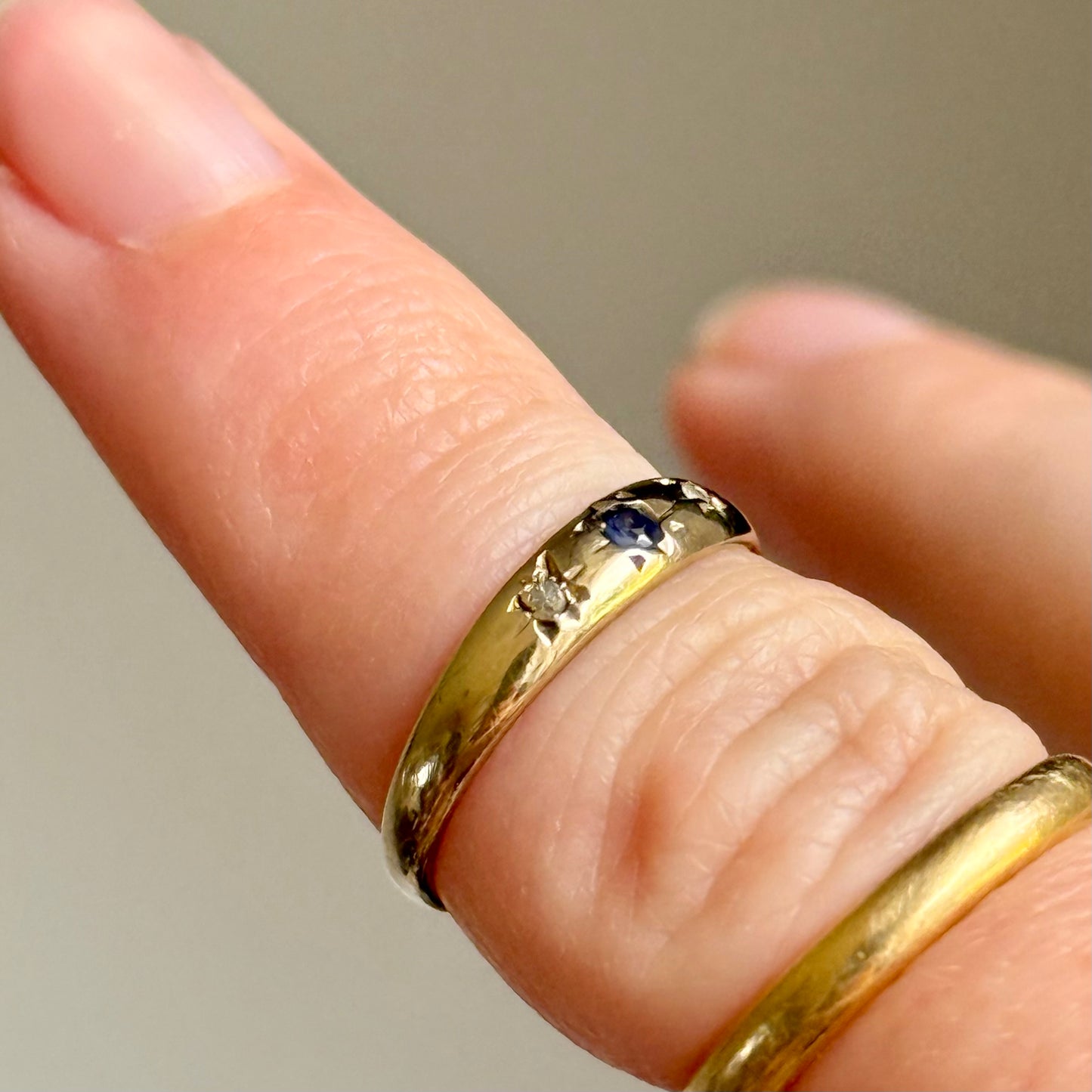 Vintage Tiny Sapphire & Diamond pinky Ring in 9 Carat Gold