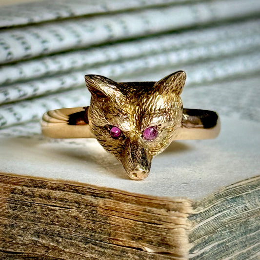 Antique Ruby Fox Head Ring in 9 Carat Gold