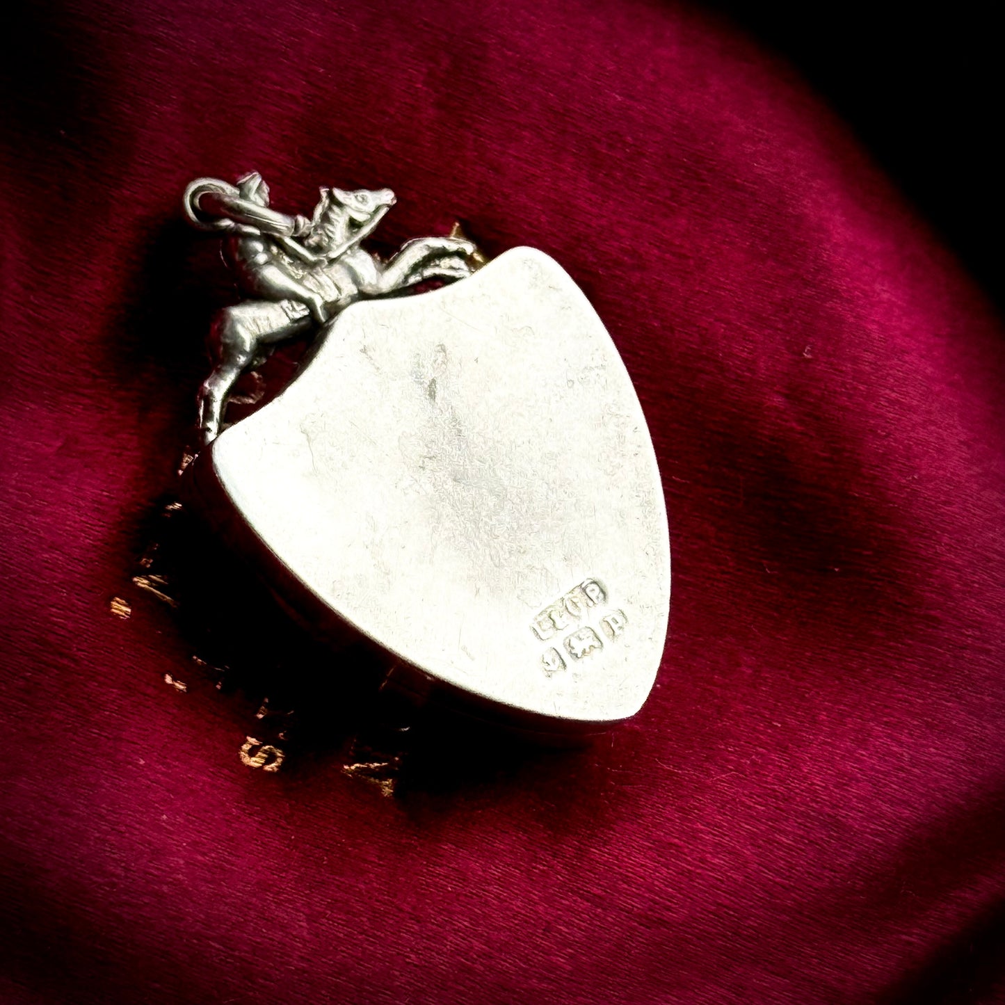 Antique Lucky Horseshoe Locket in Silver; Circa 1914