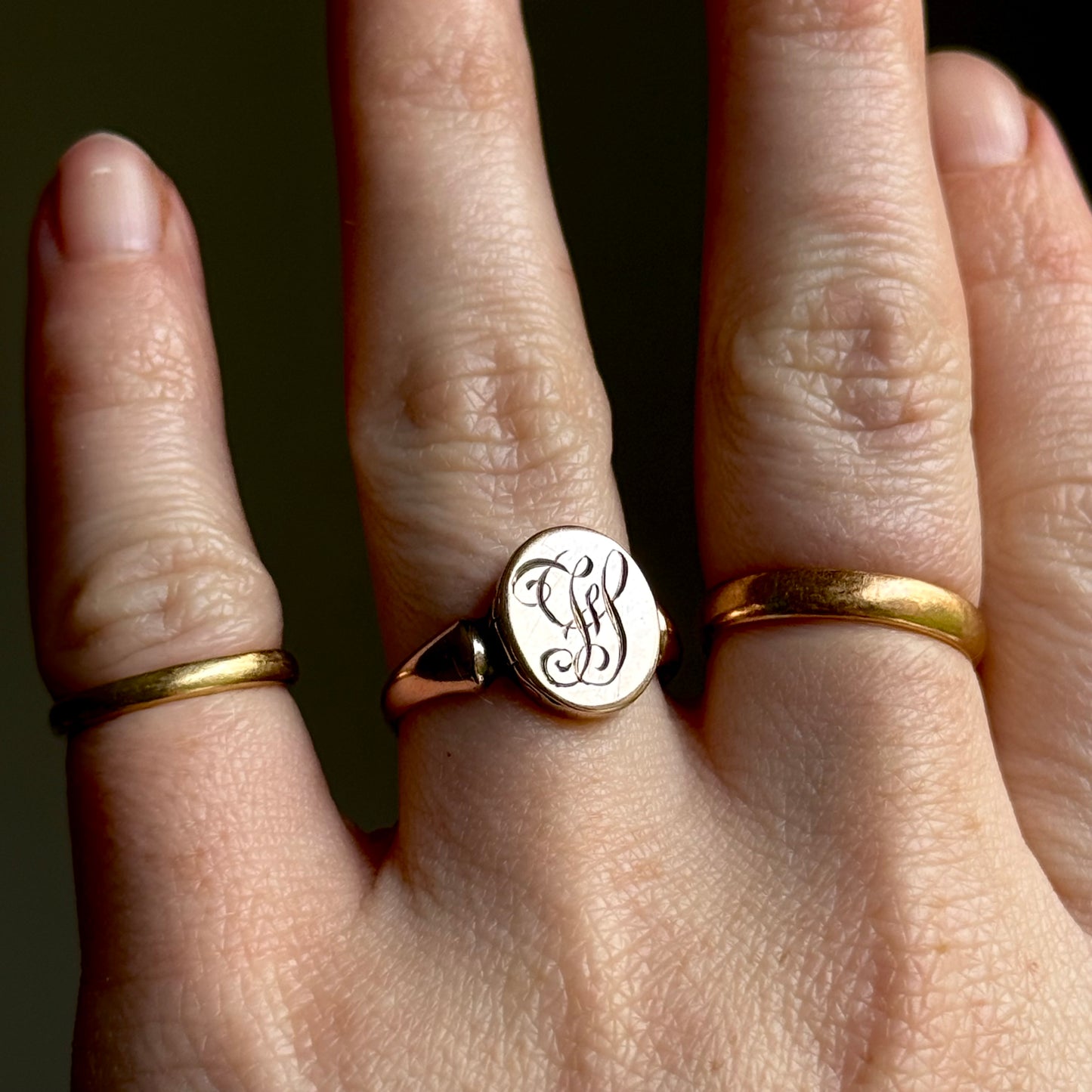Antique Locket Signet Ring in 9 Carat Gold; Circa 1916