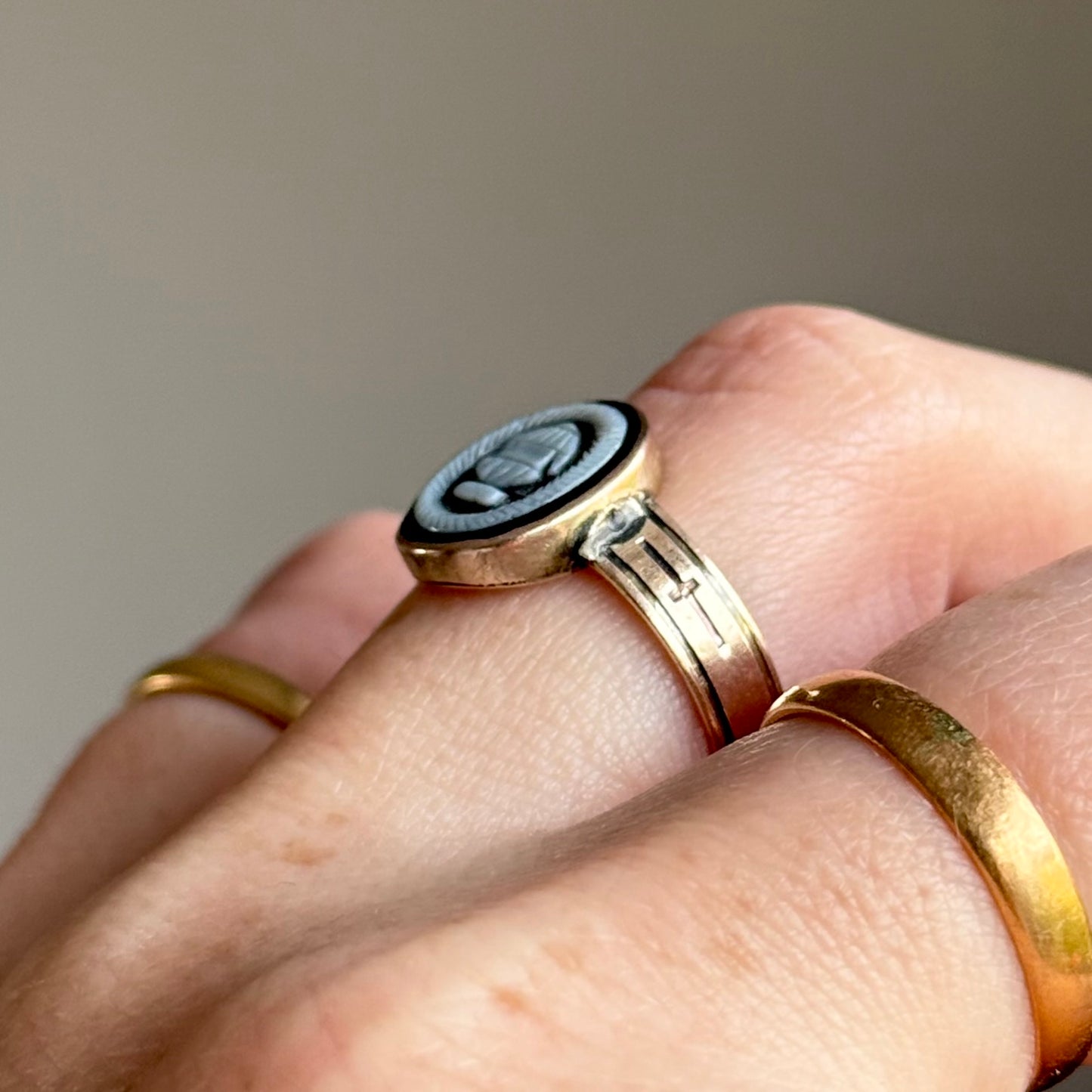 Antique Victorian Sardonyx Urn Mourning Ring in 9 Carat Gold