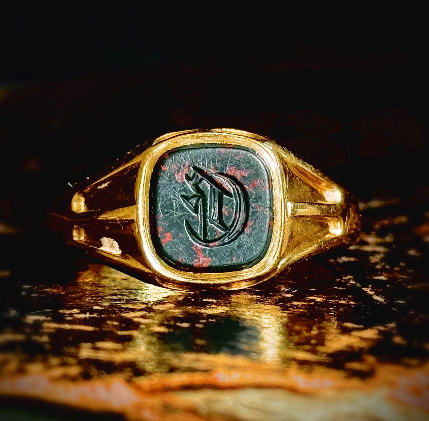 Antique Bloodstone 'E' Signet Ring in 18 Carat Gold