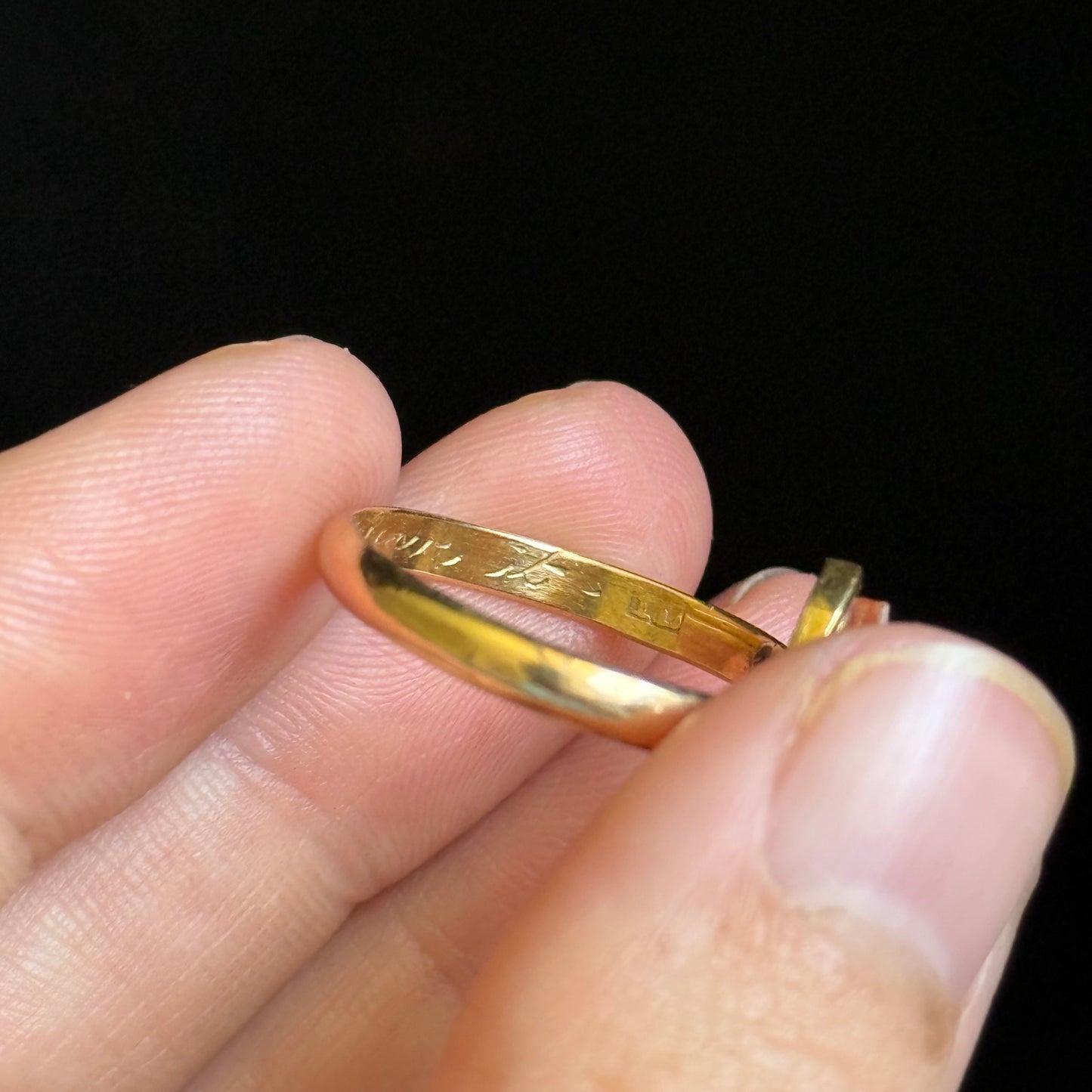 Antique Agate Cameo Ring in 18 Carat Gold