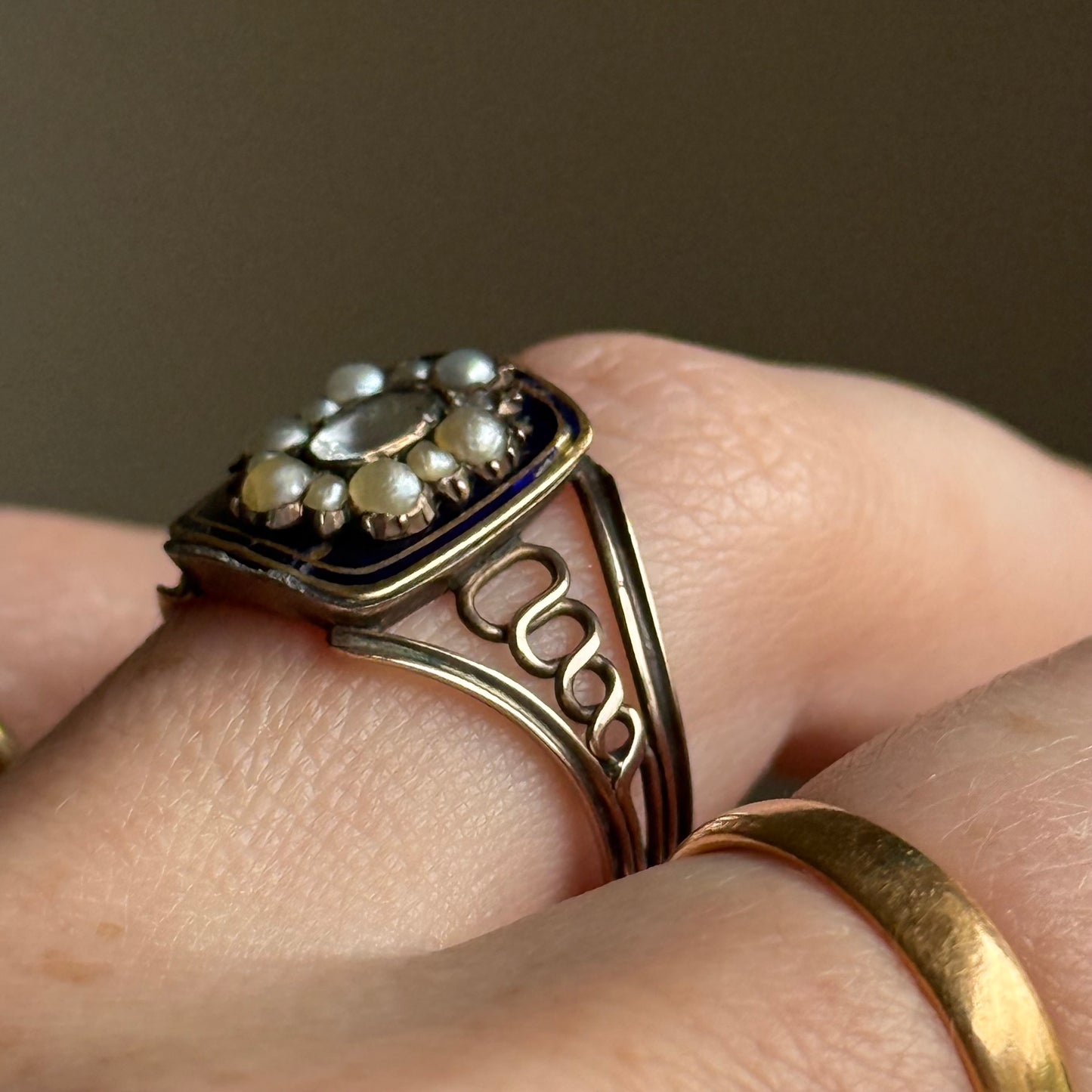 Antique Georgian Mourning Ring in 9 Carat Gold