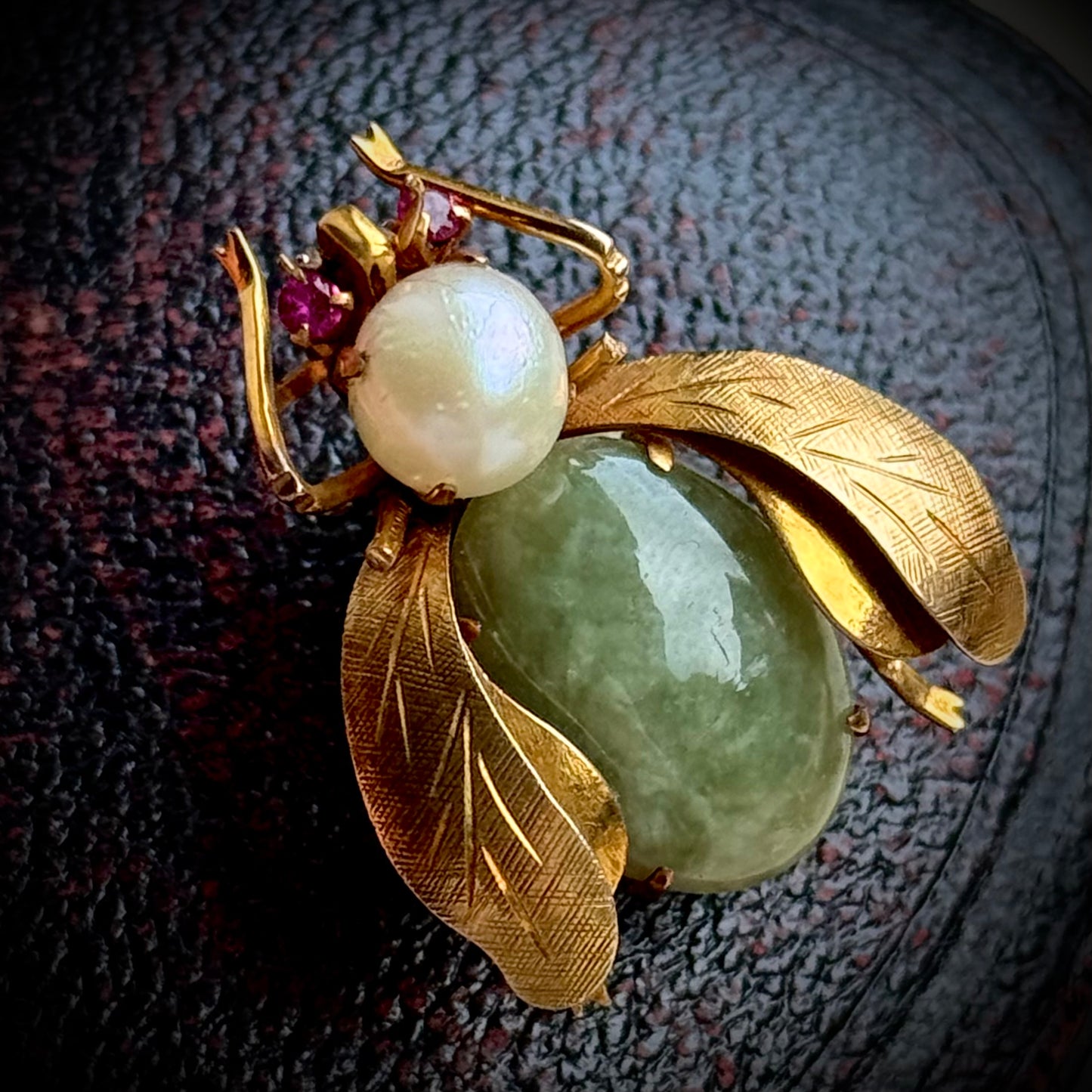 Vintage Jadeite, Pearl & Ruby Bee Brooch in 14 Carat Gold