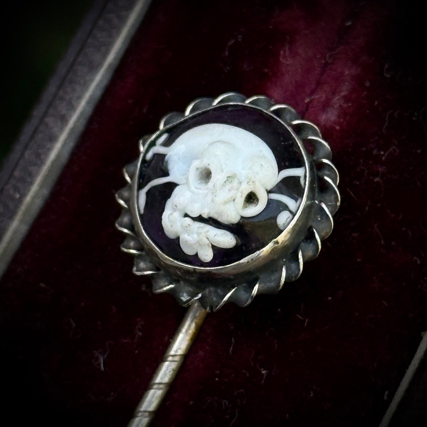Georgian Glass Momento Mori Stick Pin in Box; Circa 1800