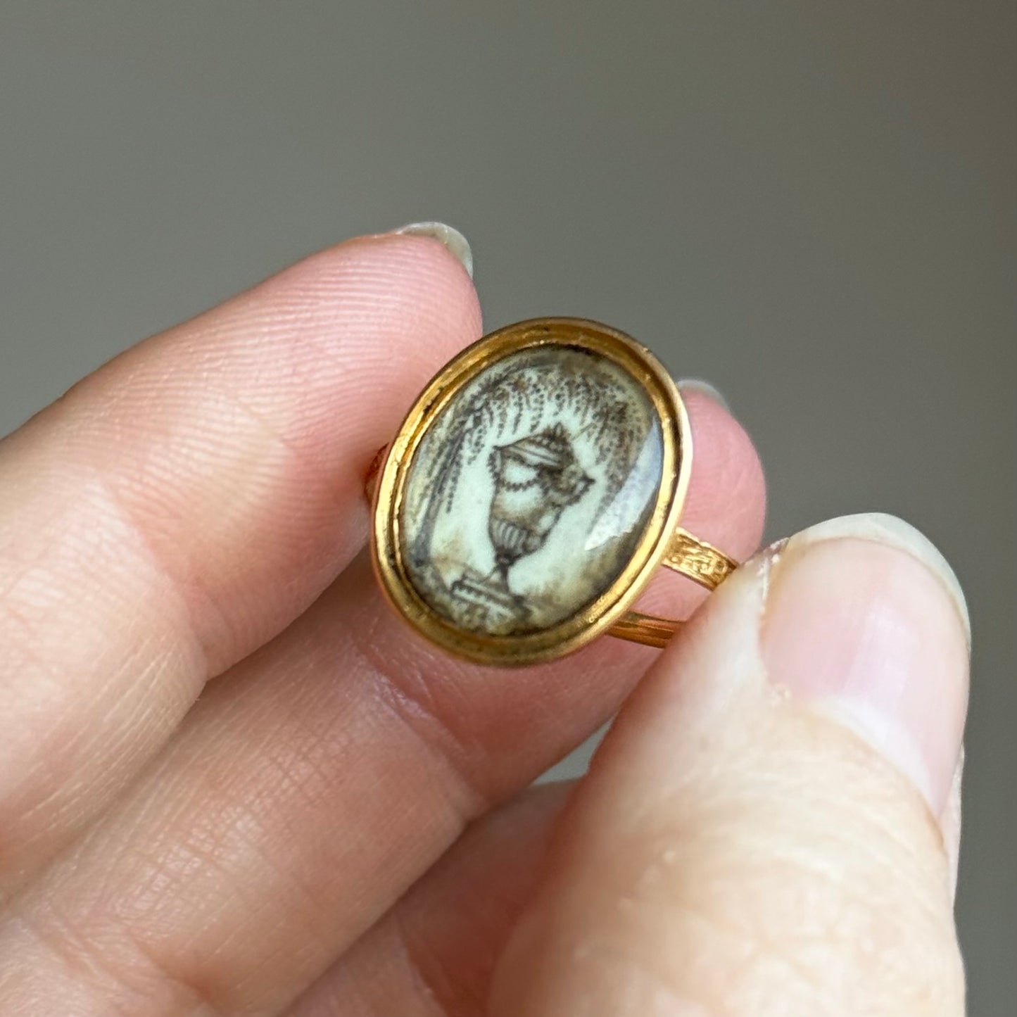 Georgian Mourning Ring in 18 Carat Gold; Circa 1779