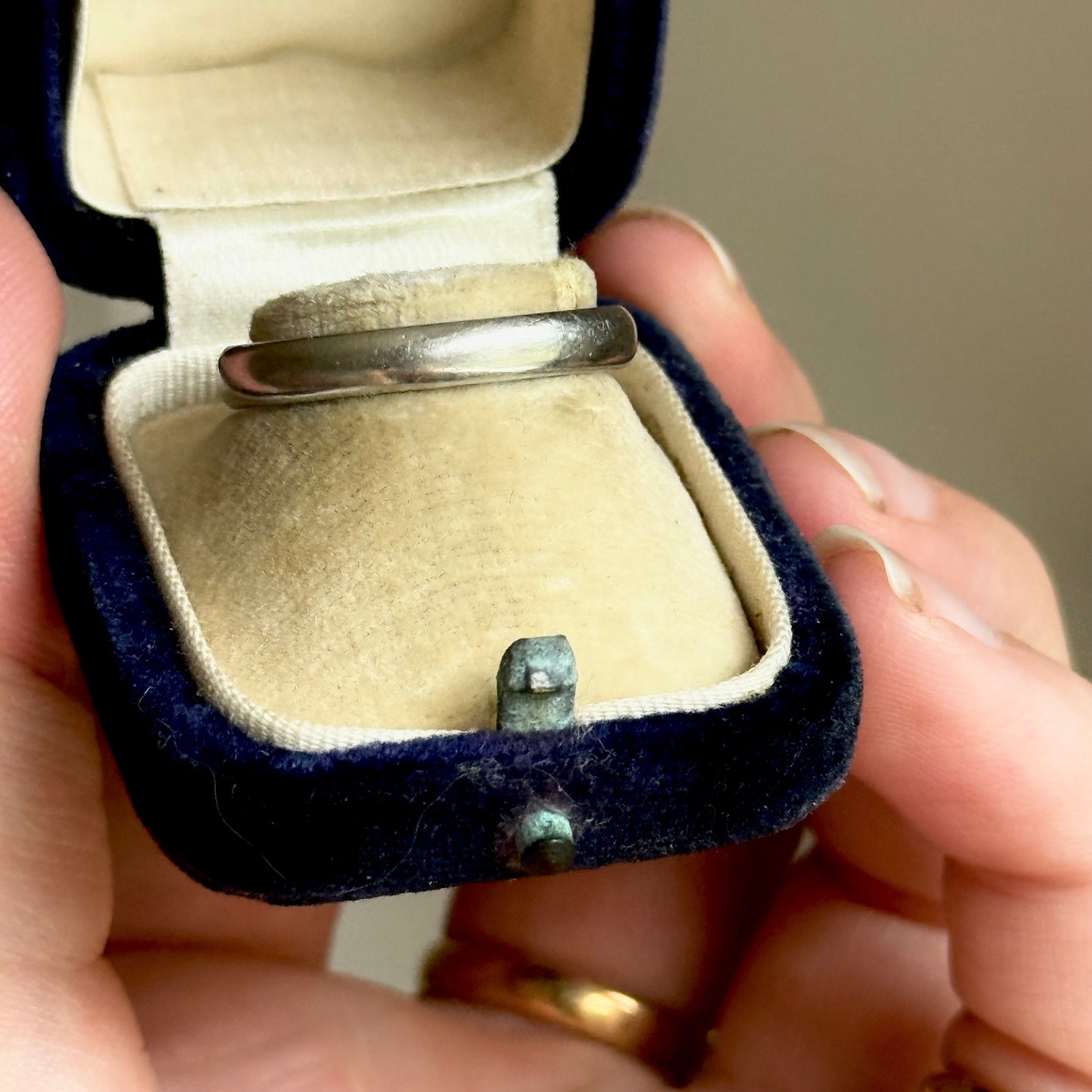 Antique Platinum 3mm Plain Band; Circa 1920