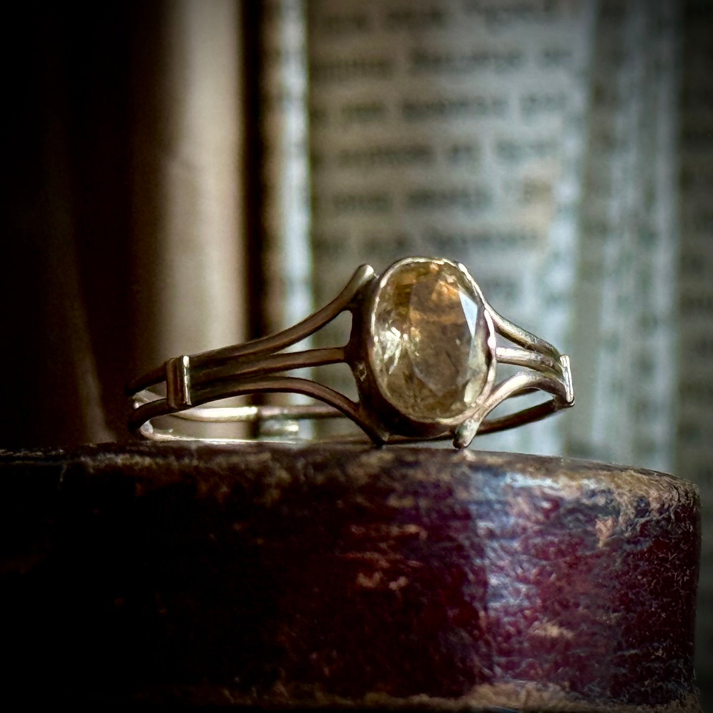 Georgian Citrine Ring in 9 Carat Gold; Circa 1830