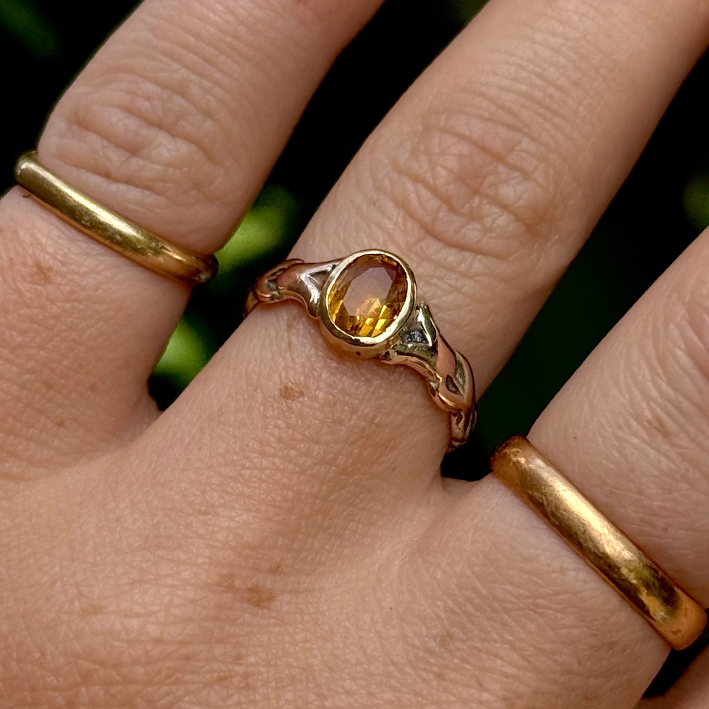 Antique Ethereal Citrine Ring in 9 Carat Gold