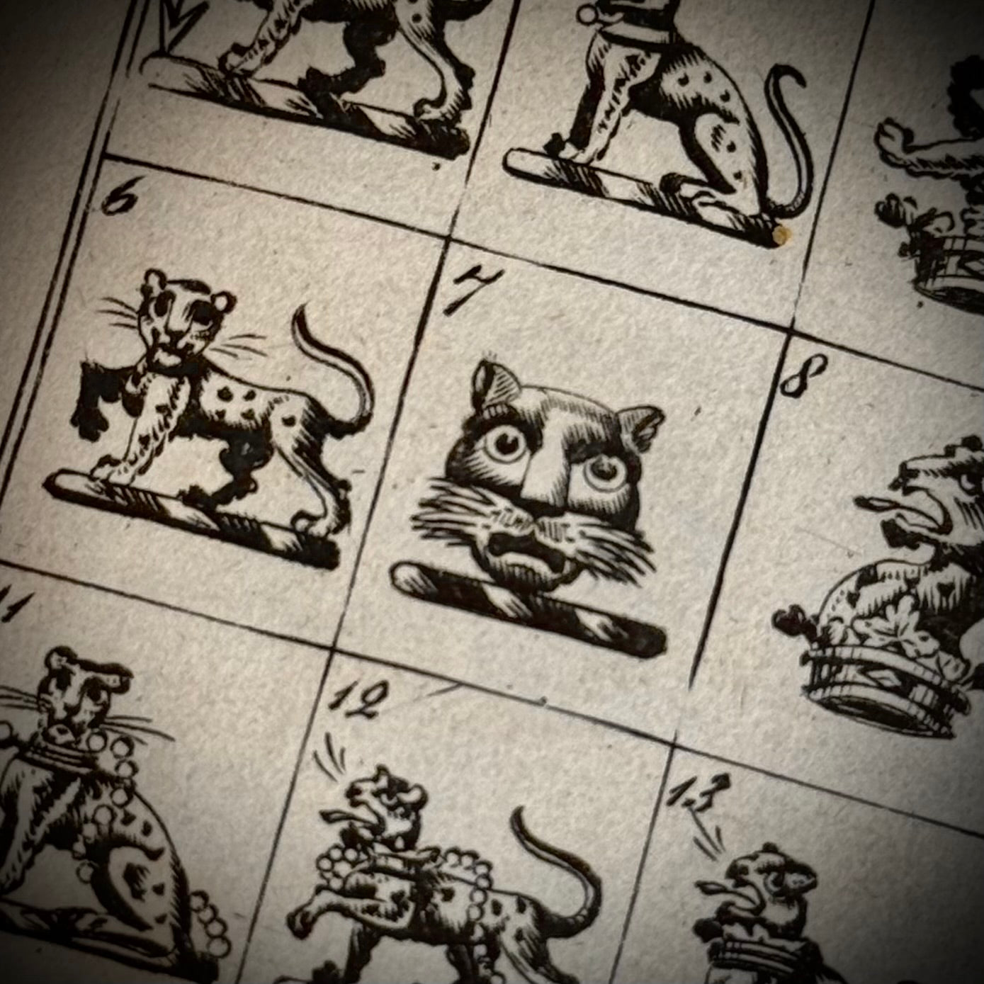 Antique Leopard Signet Ring in 18 Carat Gold