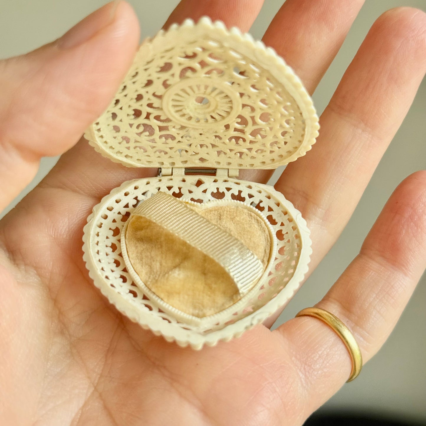 Vintage Early Plastic Filigree Ring Box