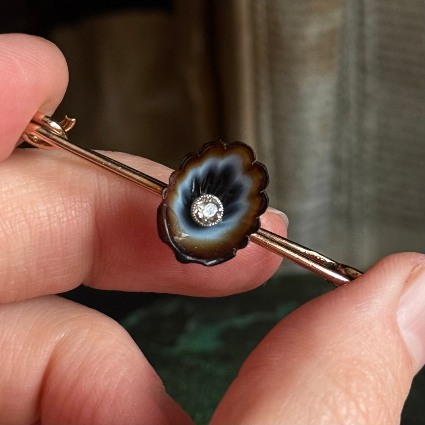 Antique Victorian Agate Shell & Diamond Brooch in 9 Carat Gold.