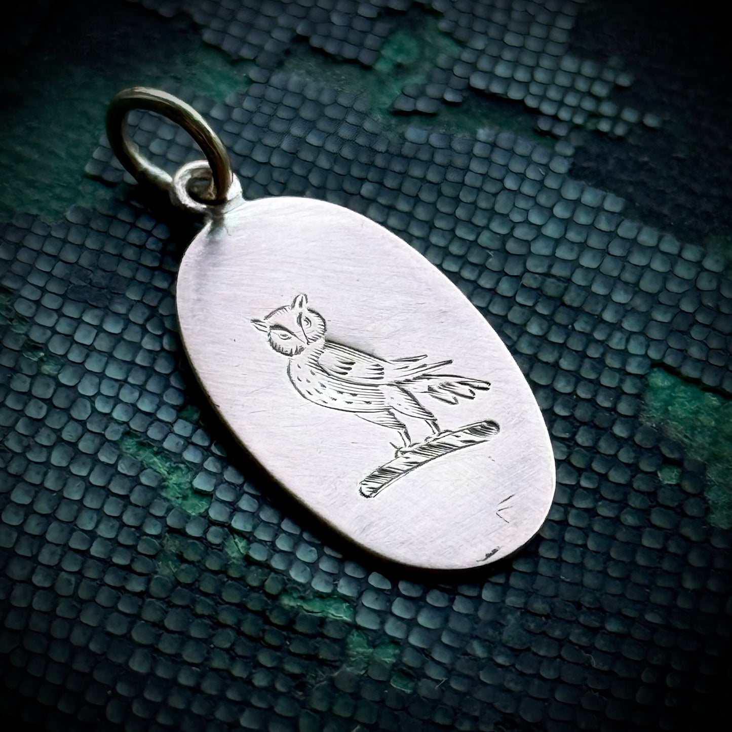 Antique 'Owl' Heraldic Pendant in 9 Carat gold (2)
