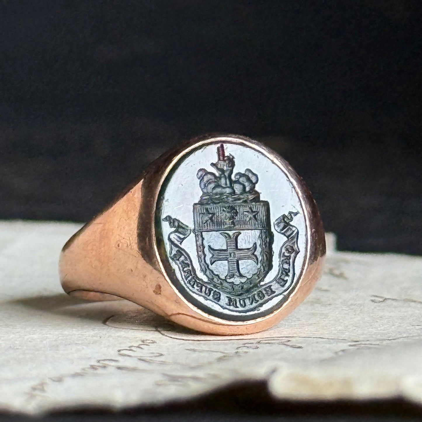 Victorian Bloodstone Signet Ring “Omne Bonum Superne” in 9 Carat Rose Gold
