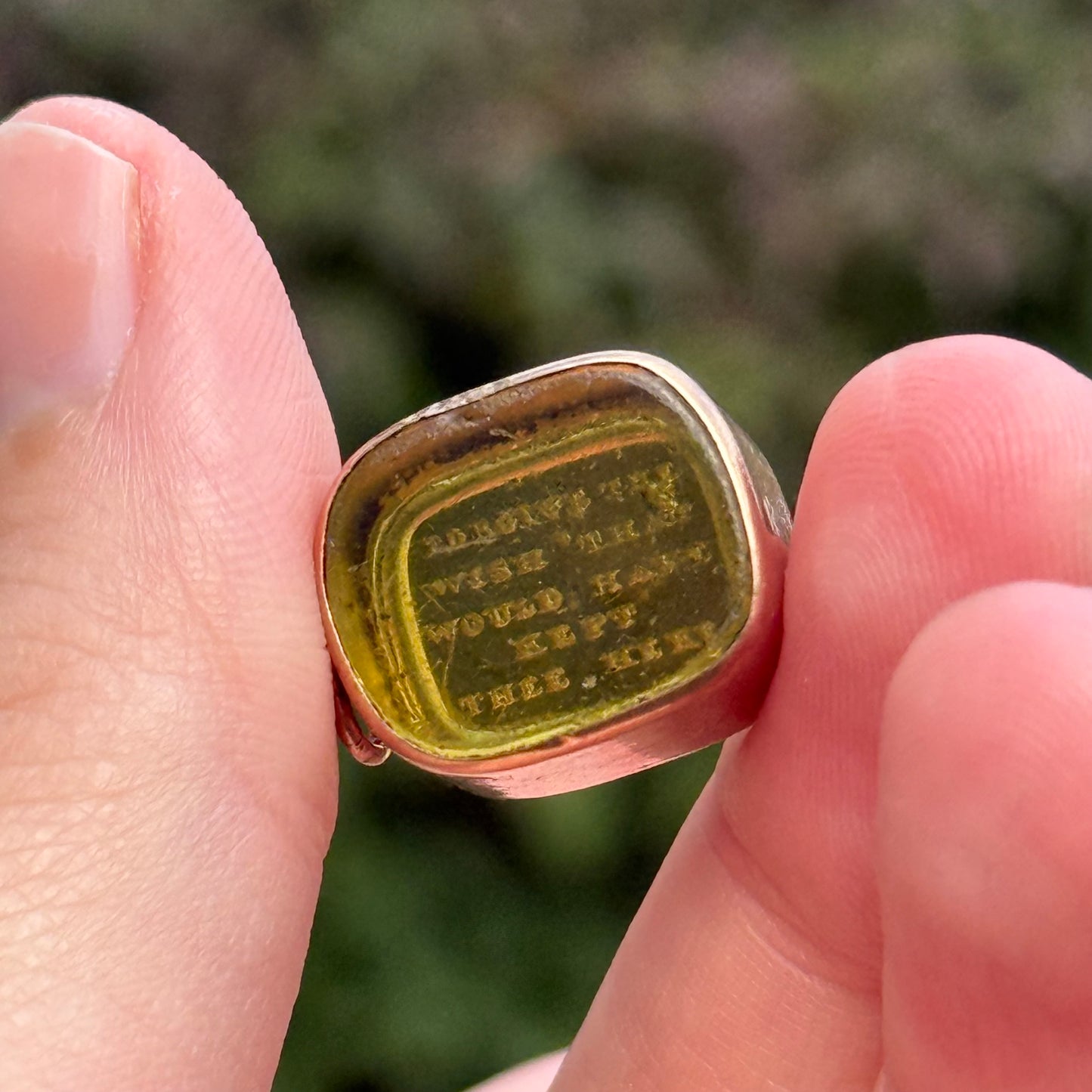 Georgian Mourning Intaglio Pendant in 9 Carat Gold; Circa 1840