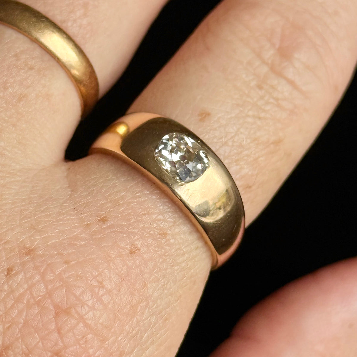 Antique Victorian Oval Diamond Ring in 18 Carat Gold; Circa 1885
