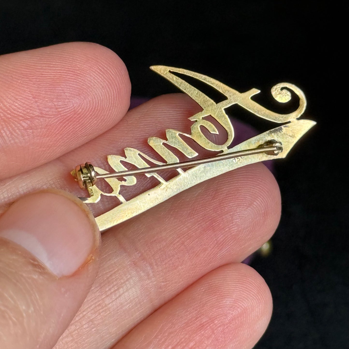 Antique 'Anna' 18 Carat Gold Brooch