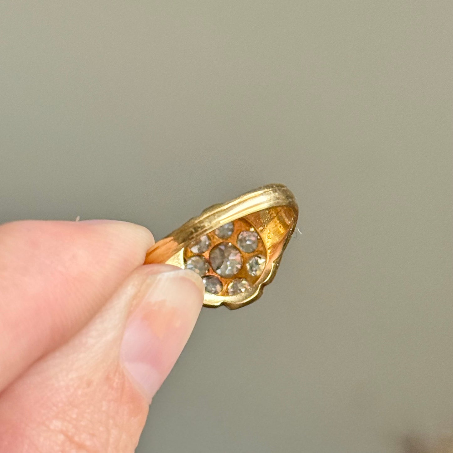 Antique Diamond Cluster Ring in 18 Carat Gold; Circa 1890