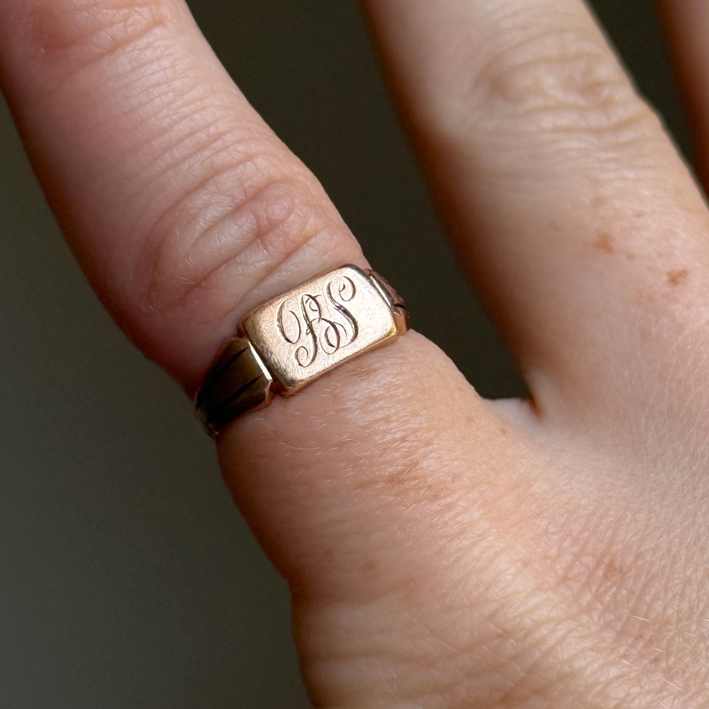 Antique Victorian Monogram 'BS' Signet Ring