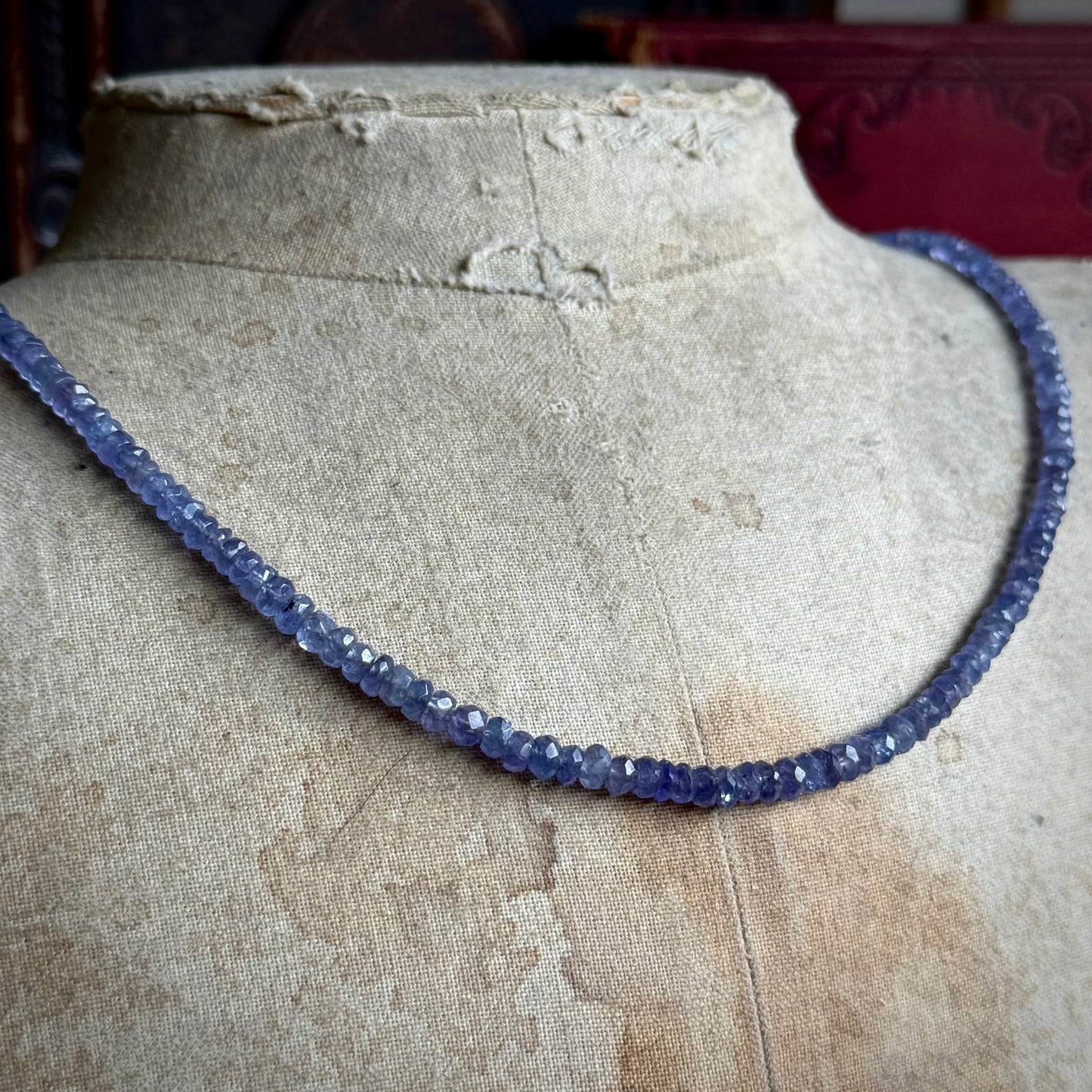 Graduated Tanzanite Bead Necklace in 18 Carat Gold