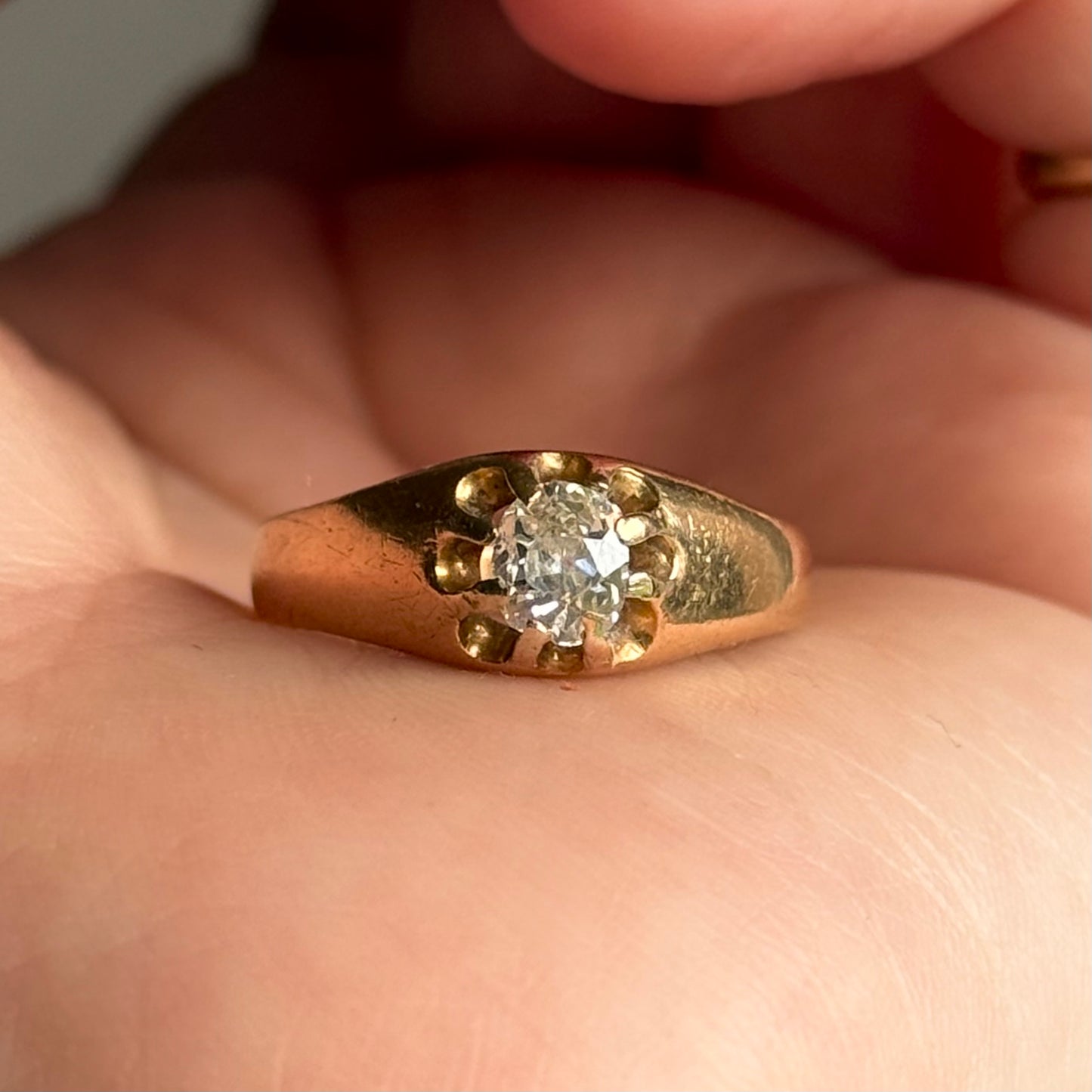 Antique Old Cut Diamond Ring in 18 Carat Gold' Circa 1900