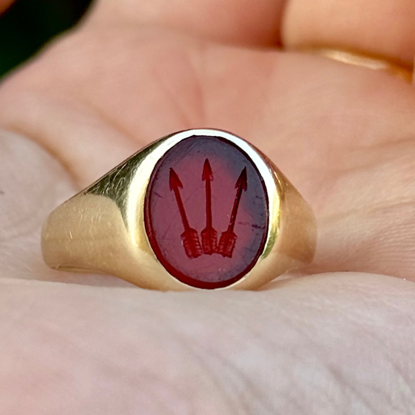 Vintage Carnelian Arrow Intaglio Ring