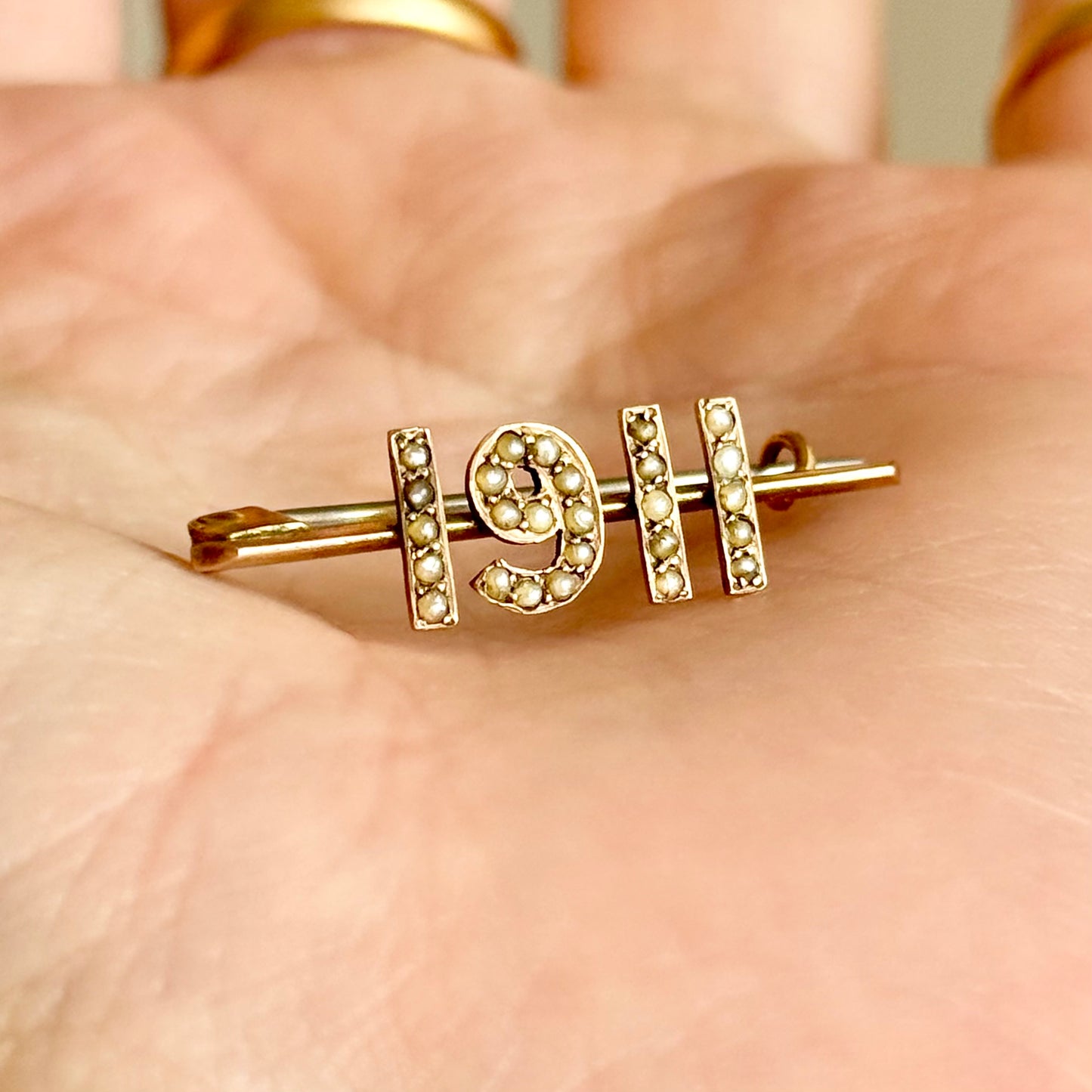 Antique Pearl Brooch in 9 Carat Gold; Circa 1911