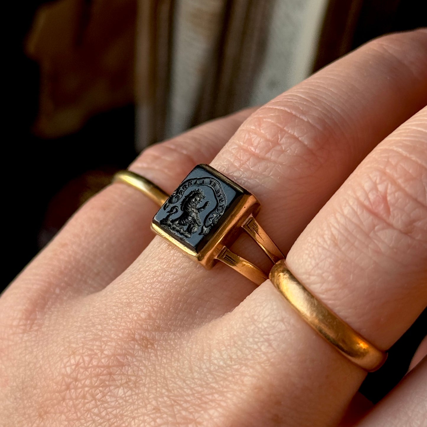 Antique Victorian Intaglio Signet Ring in 18 Carat Gold