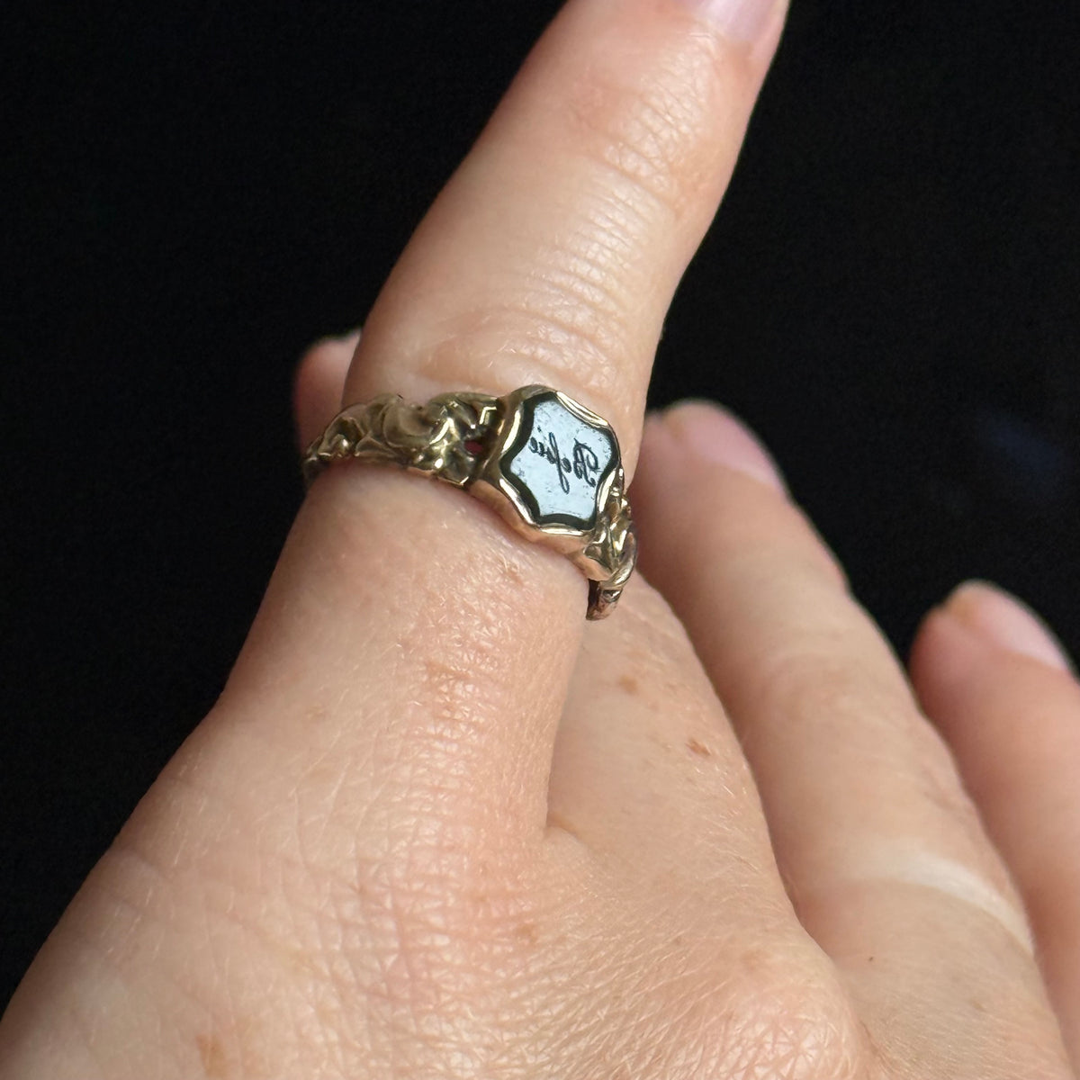 Georgian Bloodstone Signet Ring with “Betsie” Inscription in 9 Carat Gold